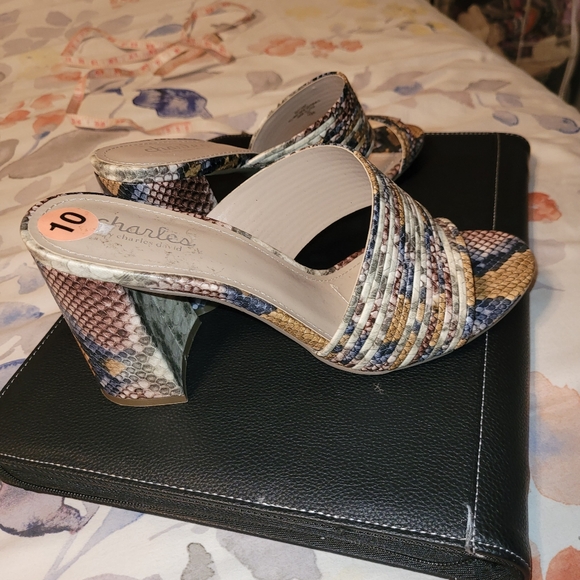 Heels - Picture 1 of 4